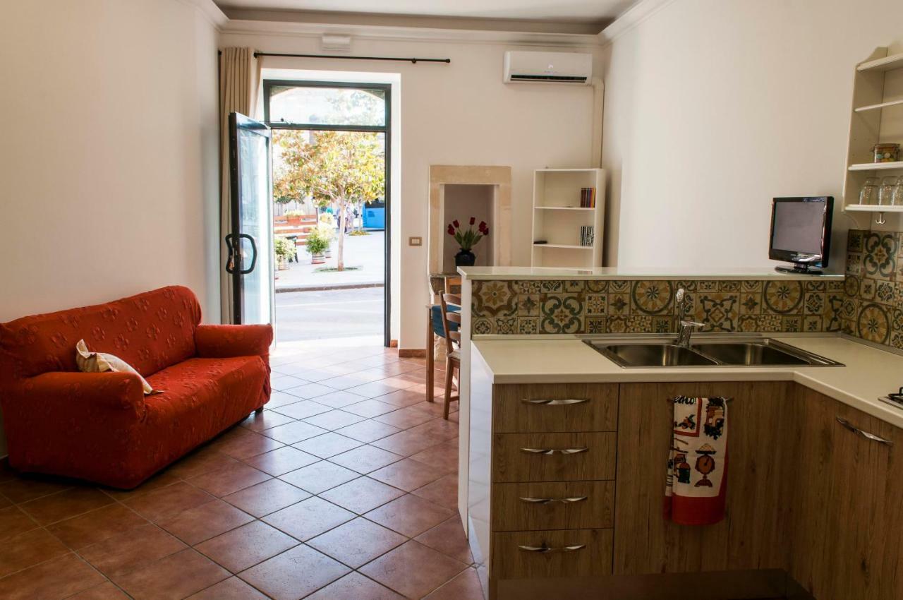 Ninetta Bed & Breakfast Solarino Ngoại thất bức ảnh